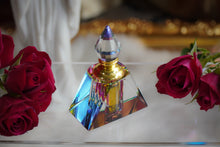 Cargar imagen en el visor de la galería, Rose Absolute Oil Perfume (Organic Bulgarian Damask)
